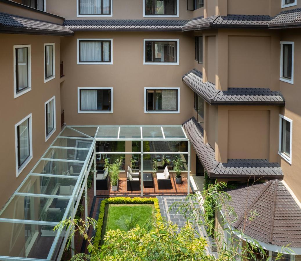 Hotel Thrive, A Tropical Courtyard Katmandu Eksteriør billede